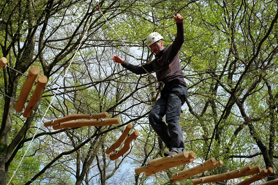 Balanceakt im Seilgarten